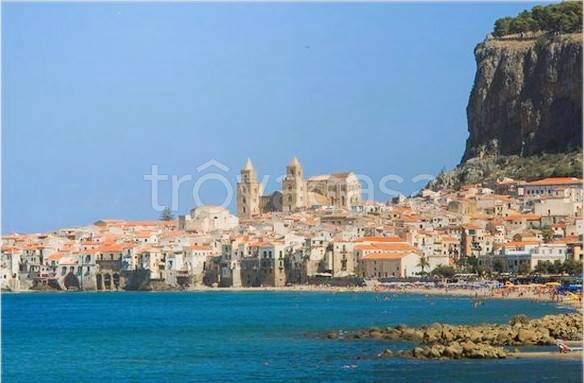 casa indipendente in vendita a Cefalù