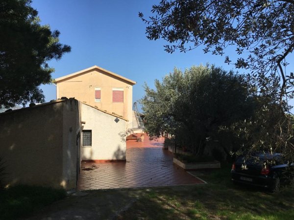 casa indipendente in vendita a Cefalù