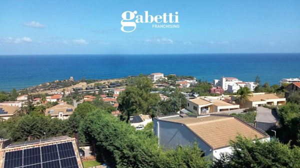 casa indipendente in vendita a Cefalù