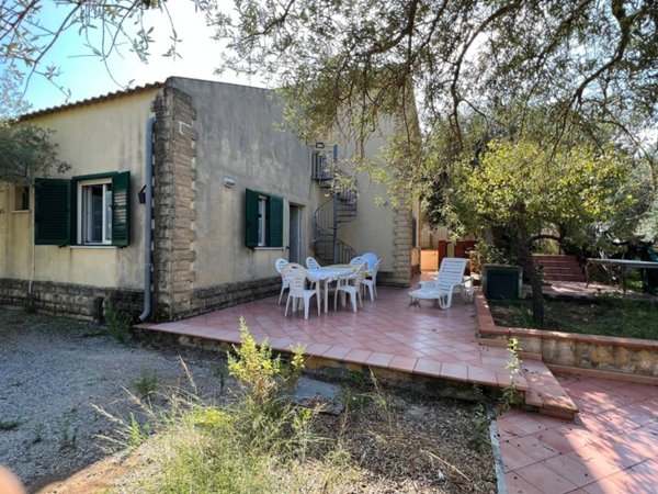 casa indipendente in vendita a Cefalù