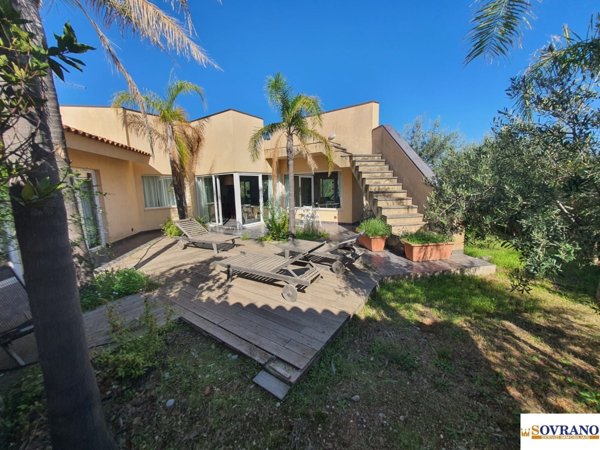 casa indipendente in vendita a Cefalù