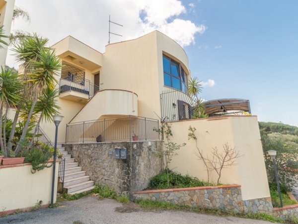 casa indipendente in vendita a Cefalù