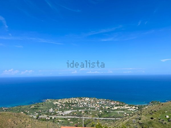 casa indipendente in vendita a Cefalù