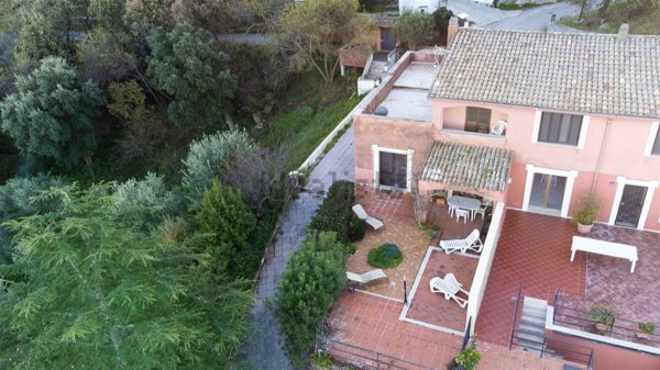 casa indipendente in vendita a Cefalù