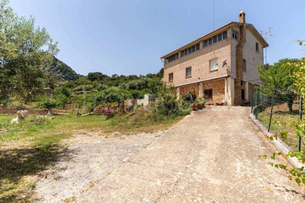 casa indipendente in vendita a Cefalù