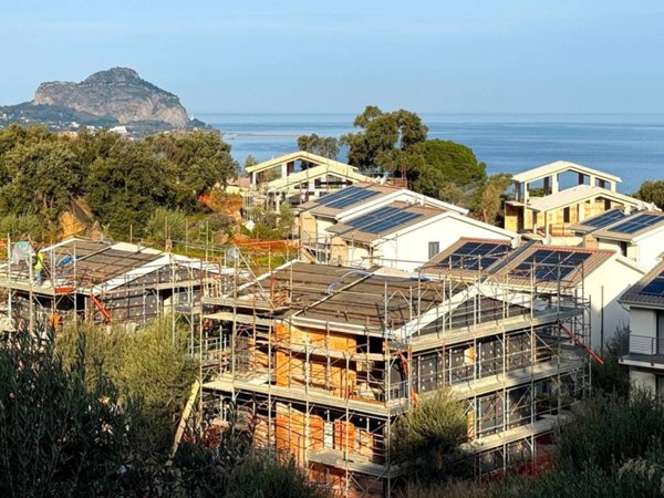 casa indipendente in vendita a Cefalù