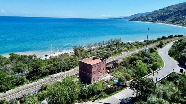 casa indipendente in vendita a Cefalù