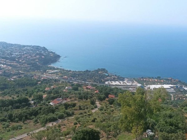 casa indipendente in vendita a Cefalù