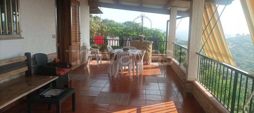 casa indipendente in vendita a Cefalù