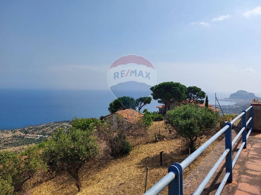 casa indipendente in vendita a Cefalù