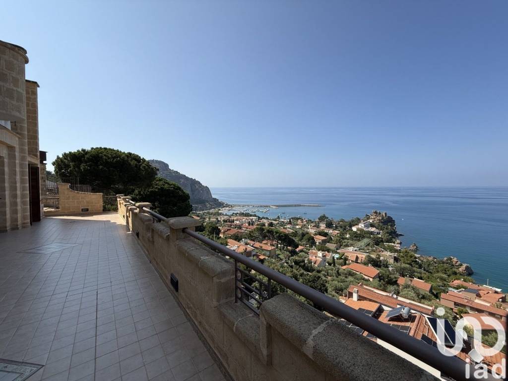 casa indipendente in vendita a Cefalù