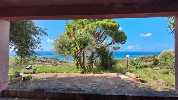 casa indipendente in vendita a Cefalù