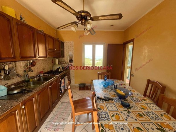 casa indipendente in vendita a Cefalù