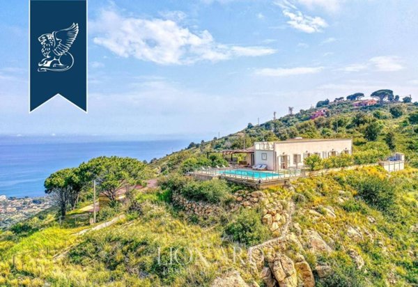 casa indipendente in vendita a Cefalù