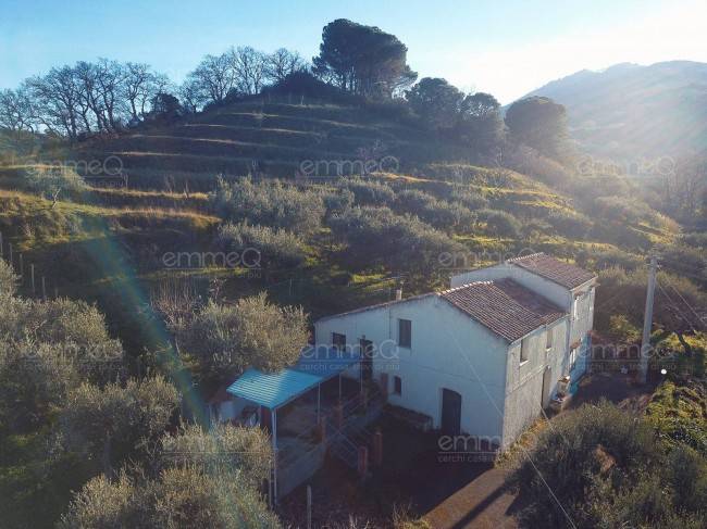 quadrivano in vendita a Cefalù