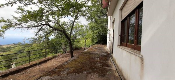 casa indipendente in vendita a Cefalù