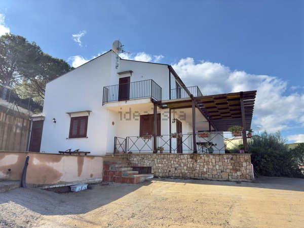 casa indipendente in vendita a Cefalù in zona Gibilmanna