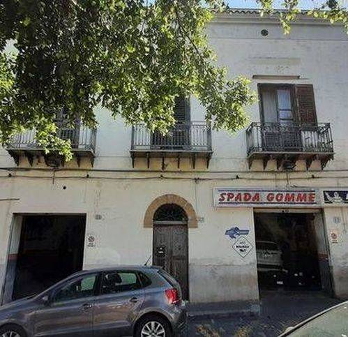 locale commerciale in vendita a Cefalù