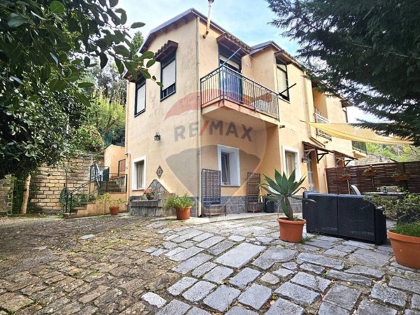 negozio in vendita a Cefalù