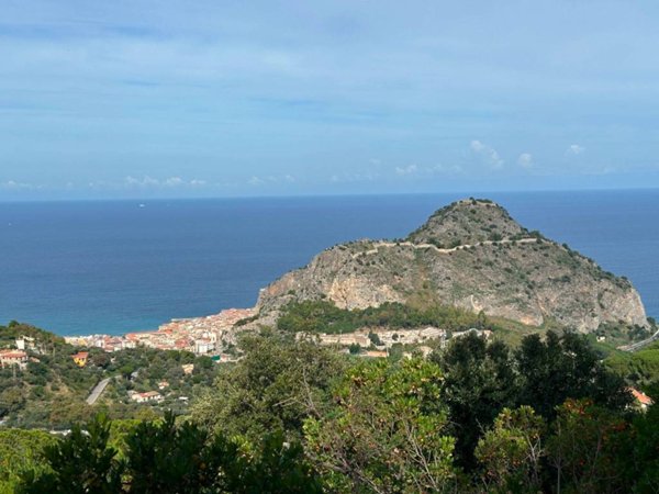 casa indipendente in vendita a Cefalù