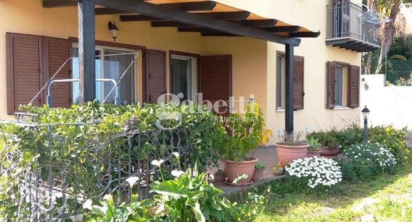 casa indipendente in vendita a Cefalù