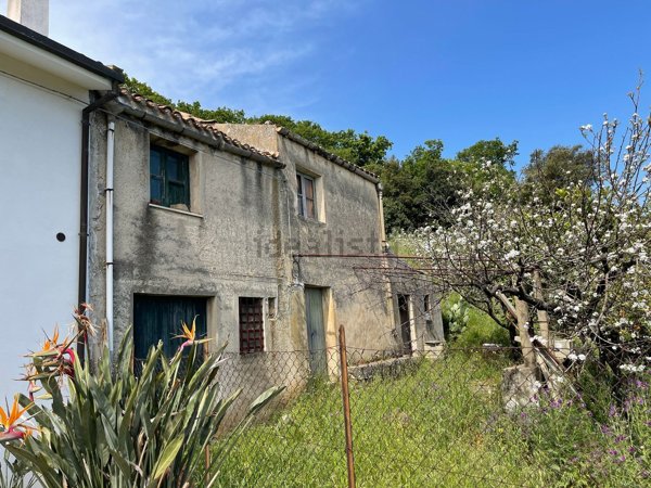 quadrivano in vendita a Cefalù