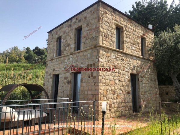 casa indipendente in vendita a Cefalù