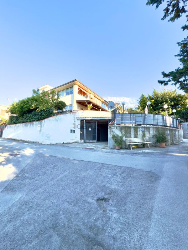 casa semindipendente in vendita a Cefalù