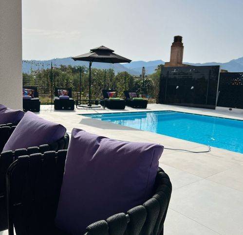 casa indipendente in vendita a Cefalù