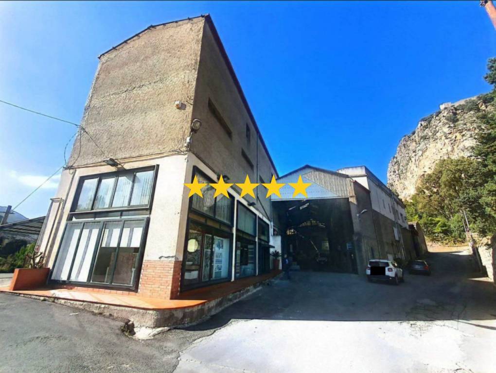 casa indipendente in vendita a Cefalù