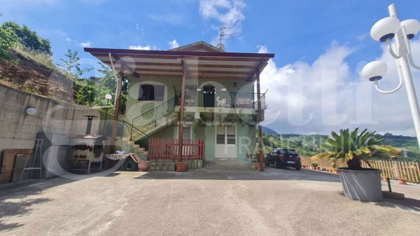 casa indipendente in vendita a Cefalù