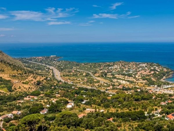 casa indipendente in vendita a Cefalù