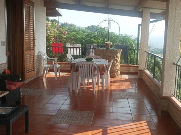 casa indipendente in vendita a Cefalù