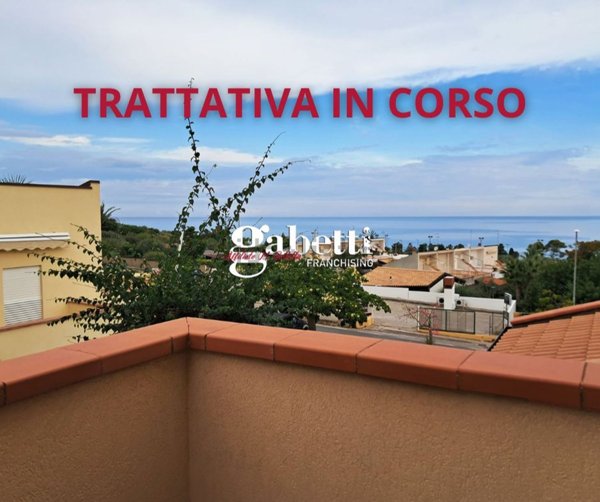 casa indipendente in vendita a Cefalù