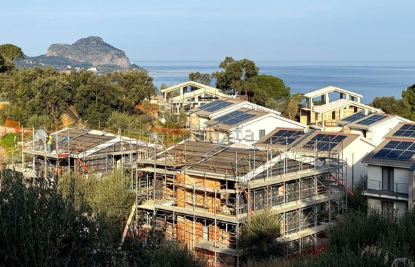 casa indipendente in vendita a Cefalù