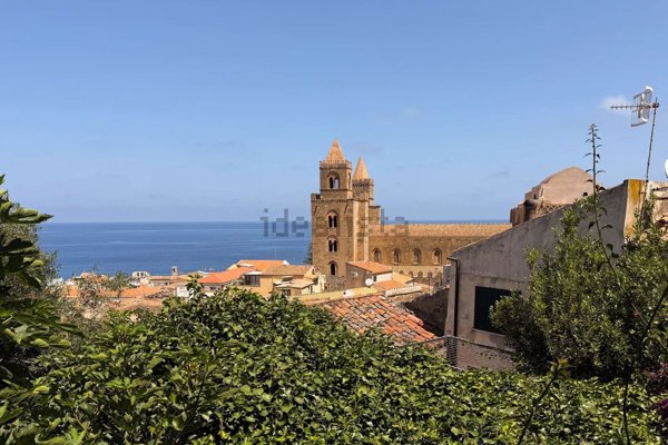 casa indipendente in vendita a Cefalù