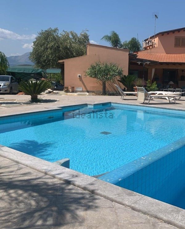 casa indipendente in vendita a Cefalù