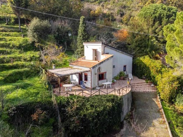 casa indipendente in vendita a Cefalù