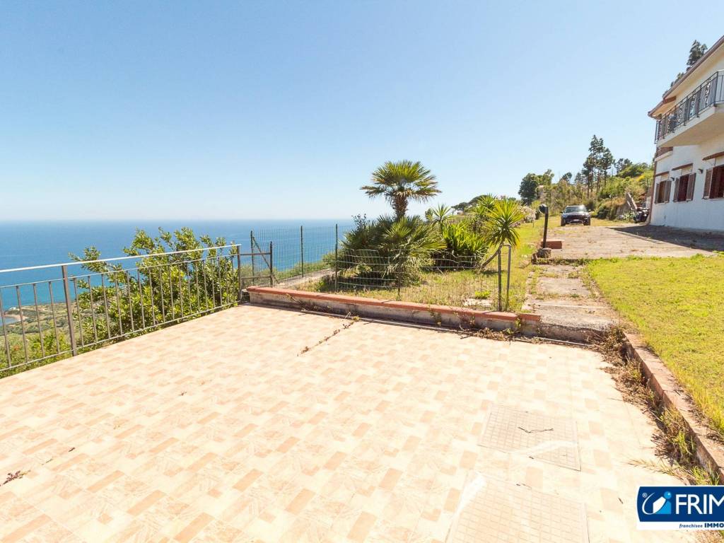 casa indipendente in vendita a Cefalù