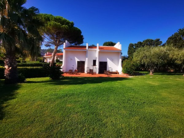 casa indipendente in vendita a Cefalù