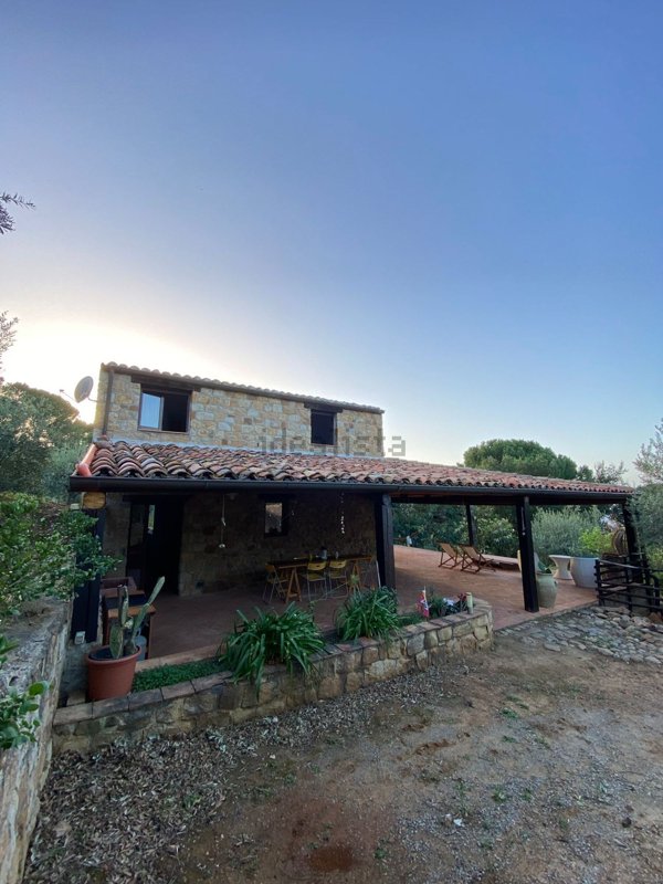 casa indipendente in vendita a Cefalù in zona Sant'Ambrogio