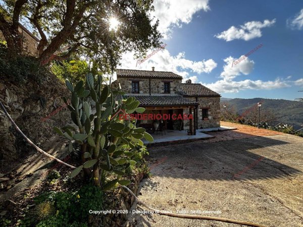 casa indipendente in vendita a Cefalù