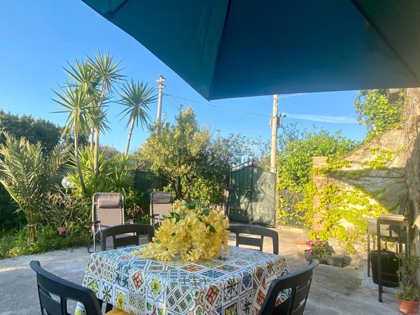 casa indipendente in vendita a Cefalù