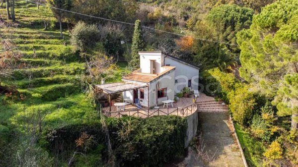 casa indipendente in vendita a Cefalù