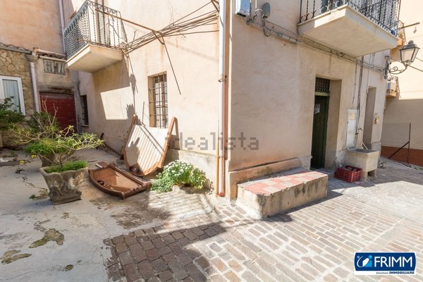 appartamento in vendita a Cefalù in zona Sant'Ambrogio