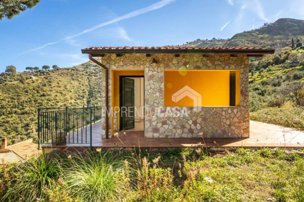 casa indipendente in vendita a Cefalù in zona Gibilmanna
