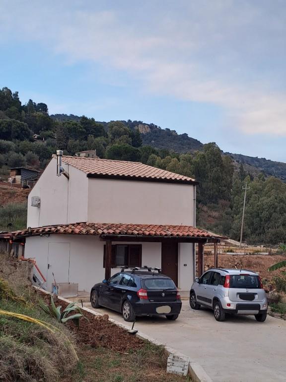 casa indipendente in vendita a Cefalù