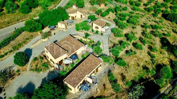 negozio in vendita a Cefalù