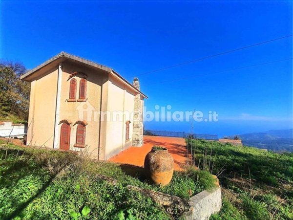 casa indipendente in vendita a Cefalù