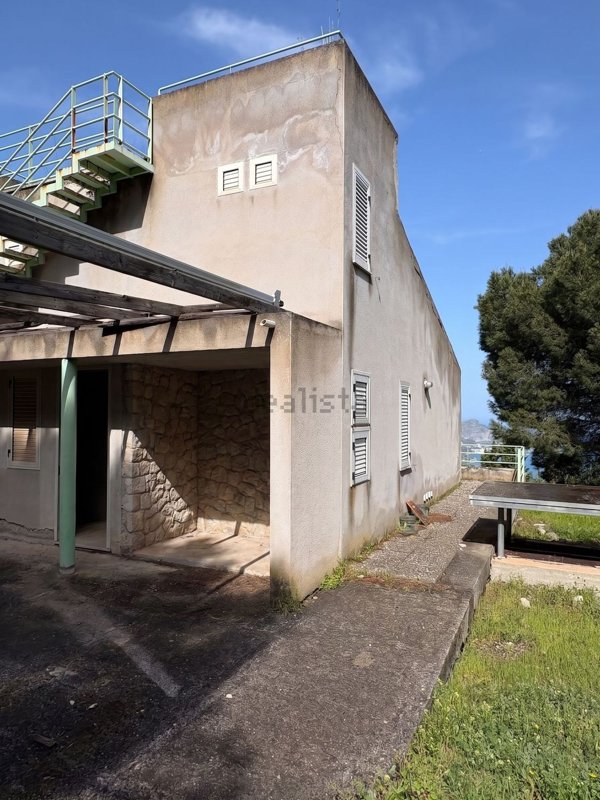 casa indipendente in vendita a Cefalù
